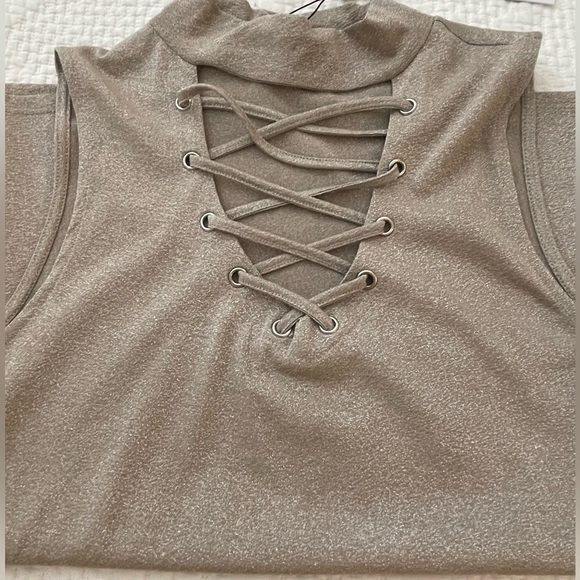 Generation Love sleeveless top. Size m - Picture 2 of 3